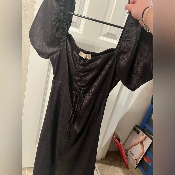 Altard stats cute open back dress - Picture 2 of 2